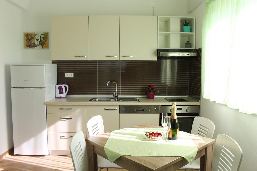Smart Apartments Brodarica  Exterior foto
